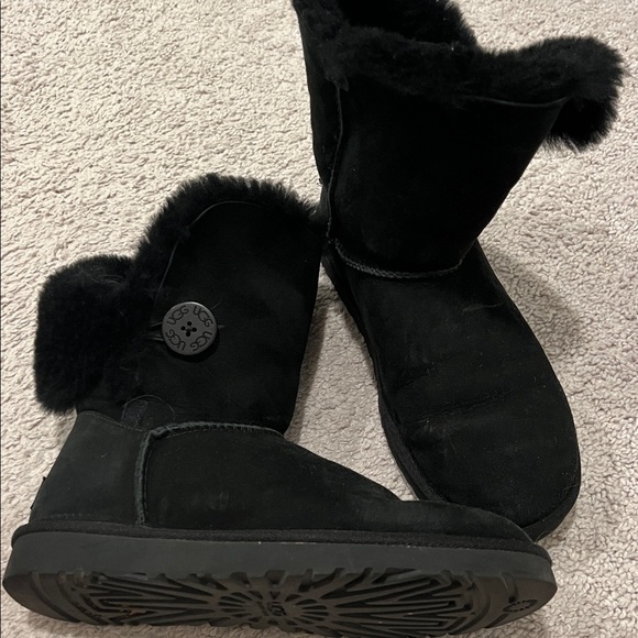 UGG Black Ankle Boots - Picture 1 of 5